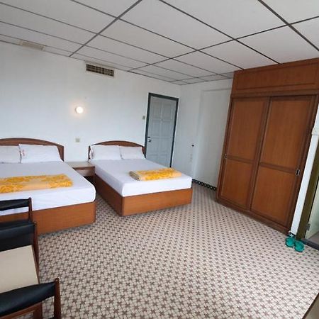 Peking Hotel George Town Exterior photo